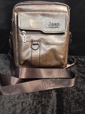 Jeep Brown Faux-Leather Messenger Crossbody